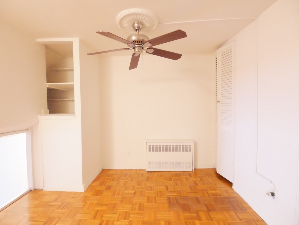 213 East 73rd Street - Photo 12