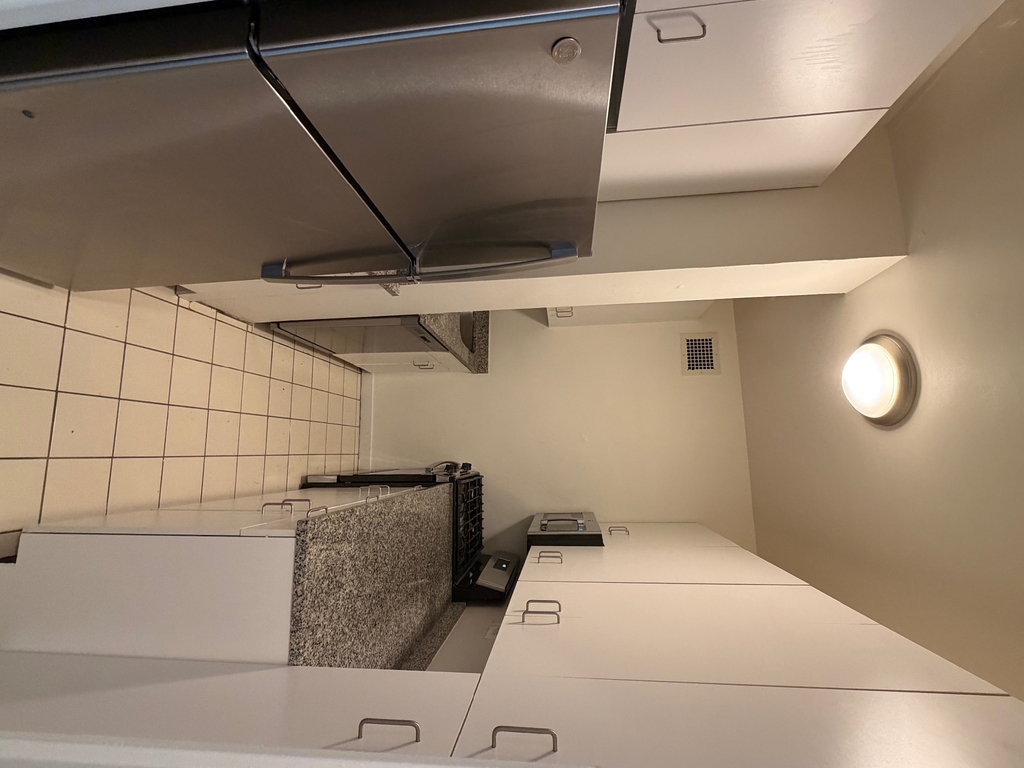 East 46th Street - Photo 1
