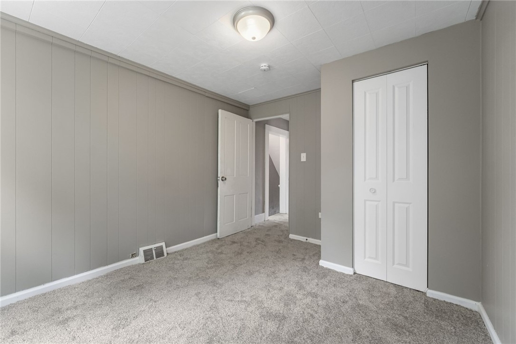 160 Hazelwood - Photo 18