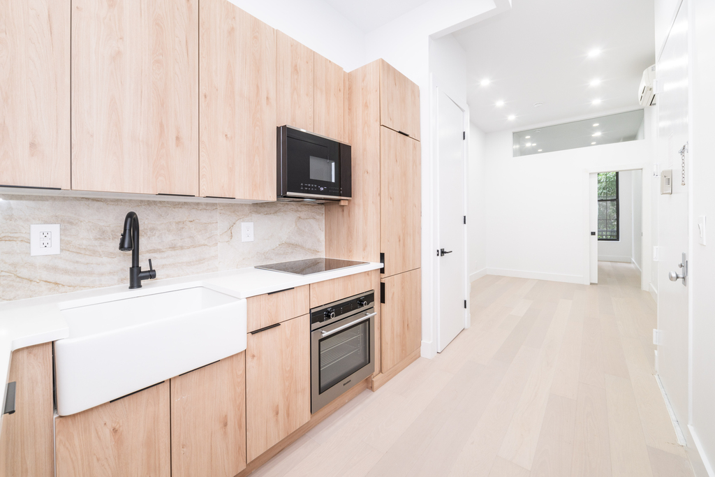 47 St Marks Place - Photo 6