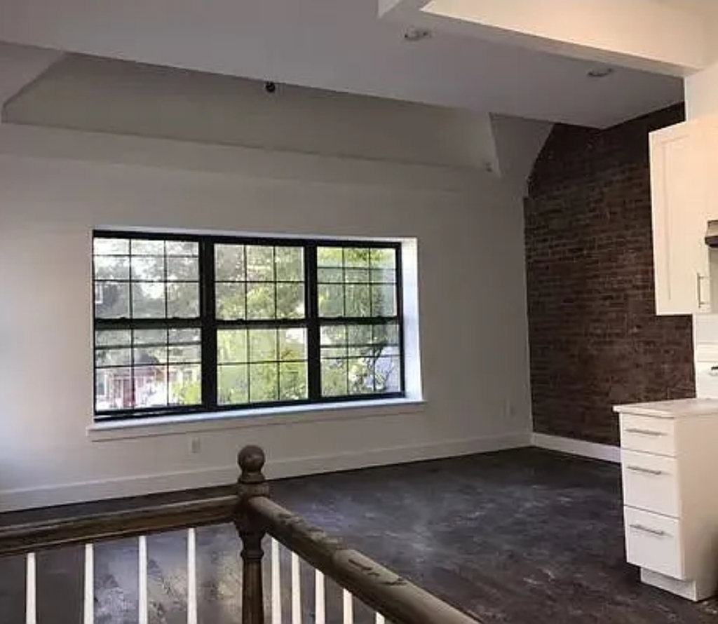 3502 Clarendon Road - Photo 2