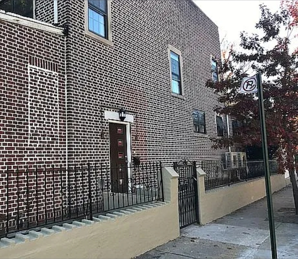 3502 Clarendon Road - Photo 1