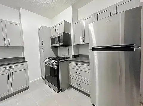 2172 Amsterdam Avenue - Photo 8