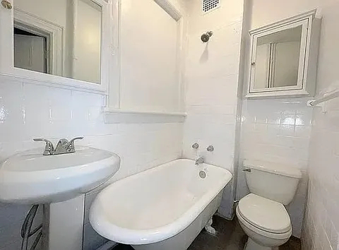2172 Amsterdam Avenue - Photo 0