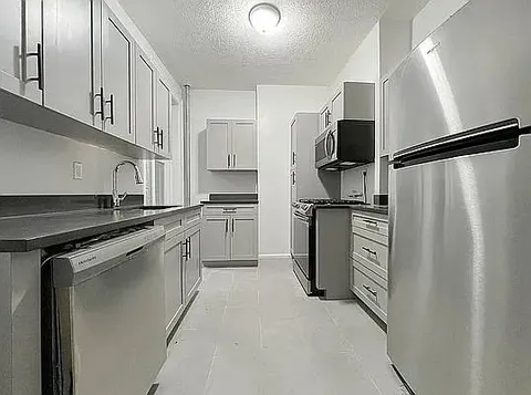 2172 Amsterdam Avenue - Photo 3