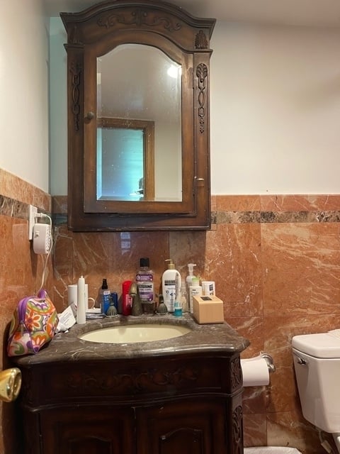 126 East 7th Street - Photo 4