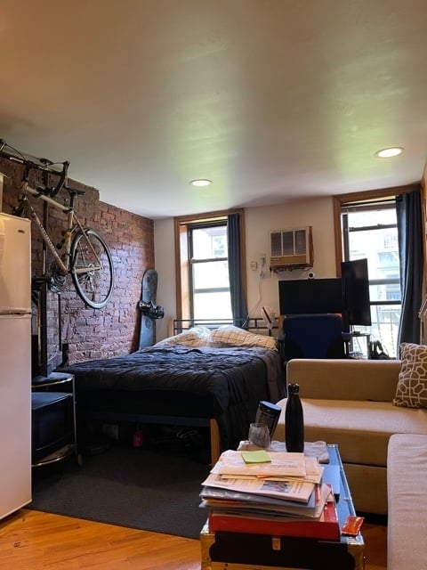 126 East 7th Street - Photo 0