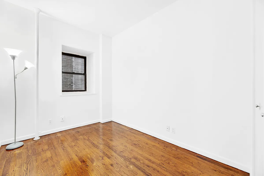 121 Madison Avenue - Photo 3