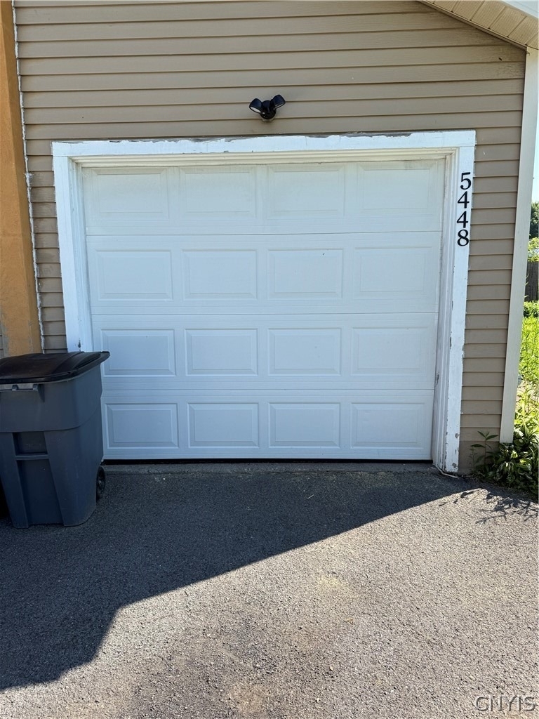 5448 Tourmaline Drive - Photo 2