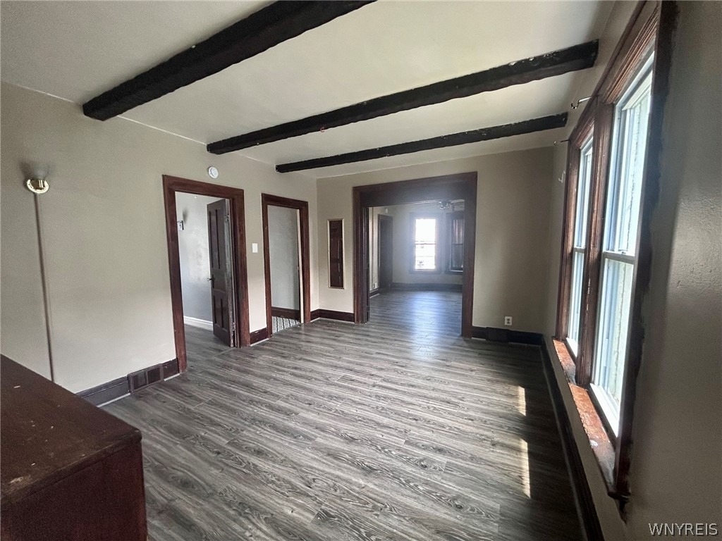 151 Amber Street - Photo 2