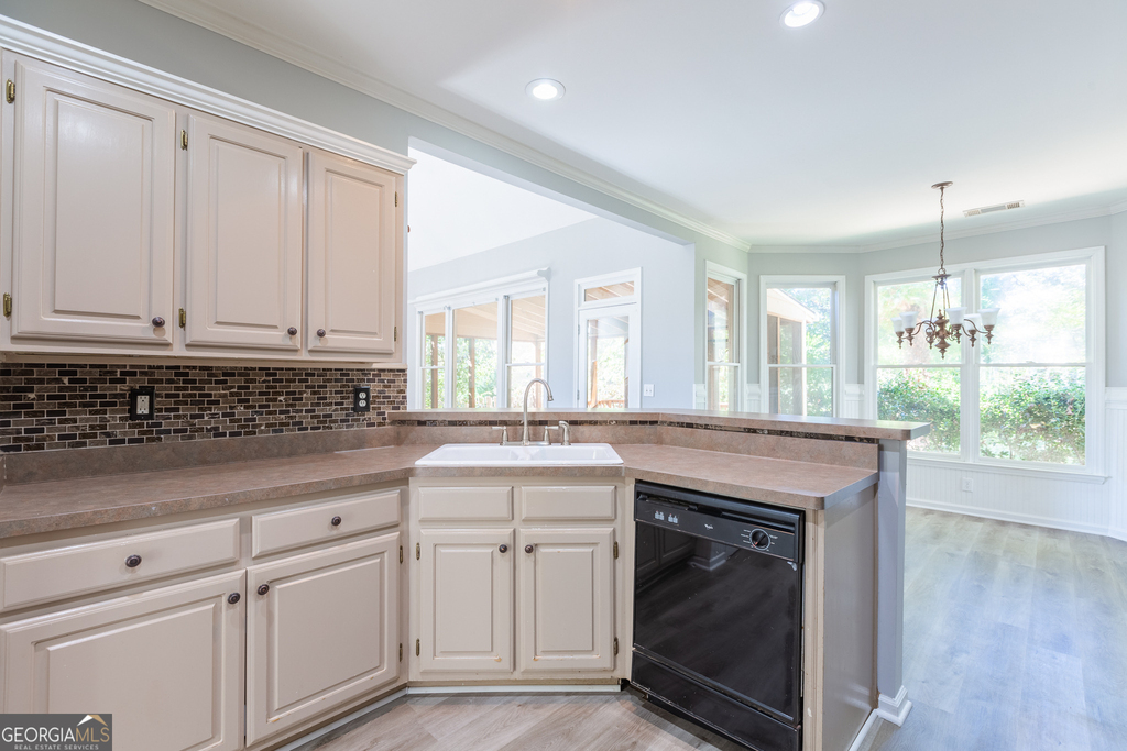 1748 Christiana Drive - Photo 13