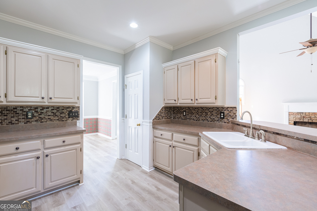 1748 Christiana Drive - Photo 11