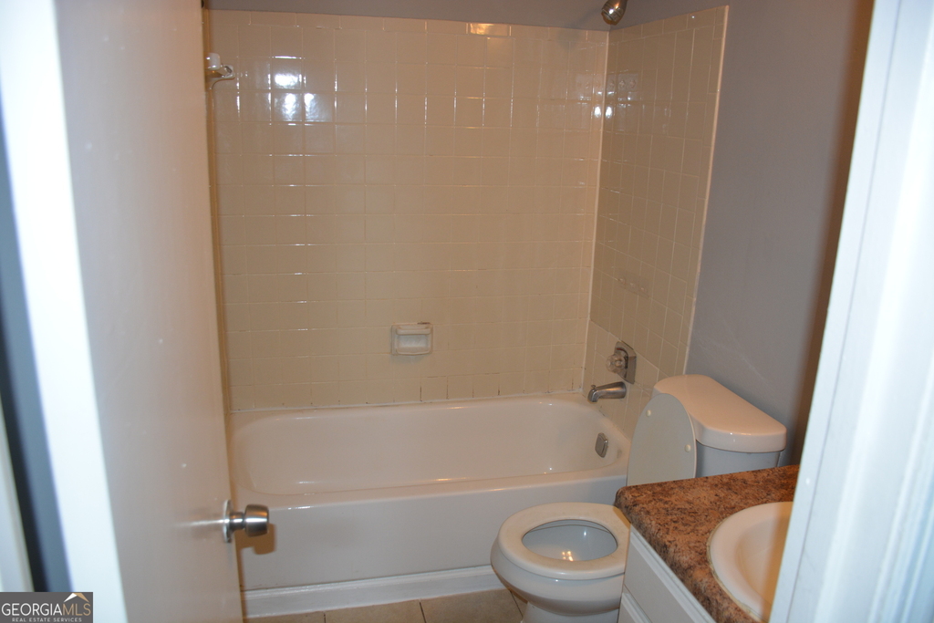 4952 Isle Royal Court - Photo 10