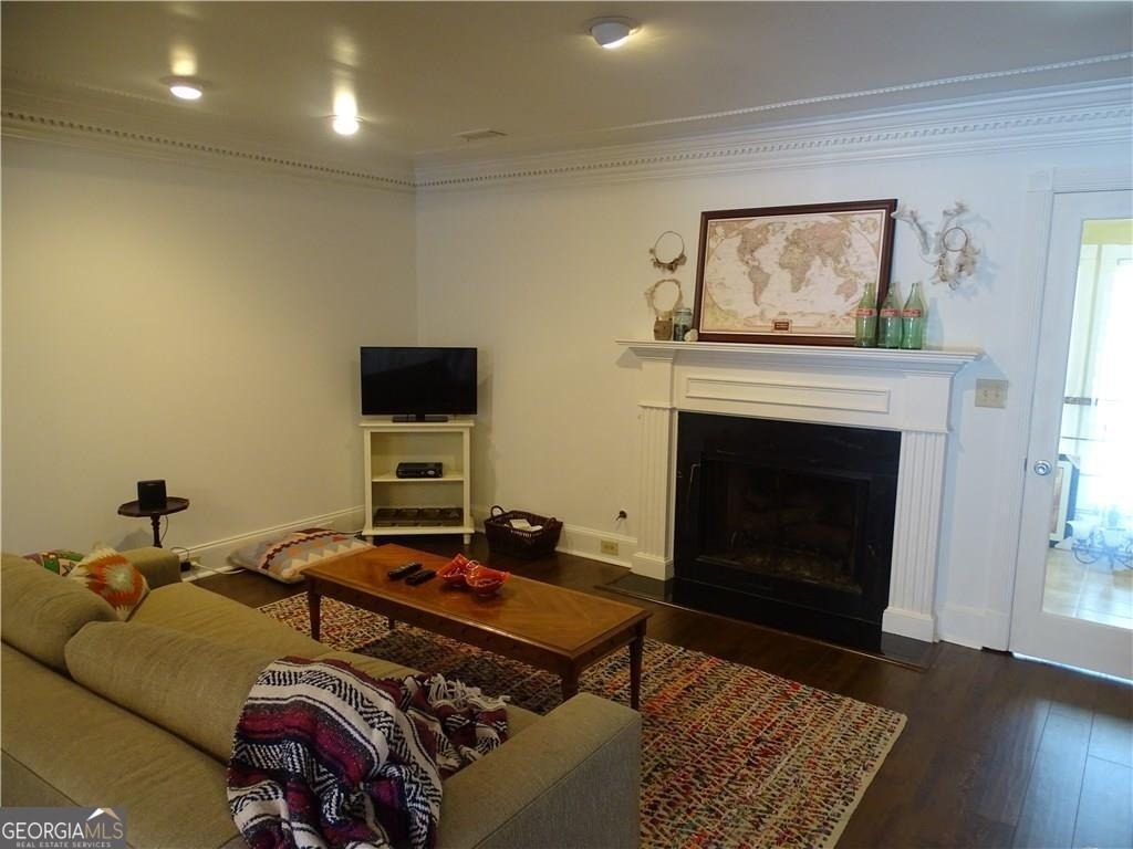 410 Forestgate Court - Photo 9