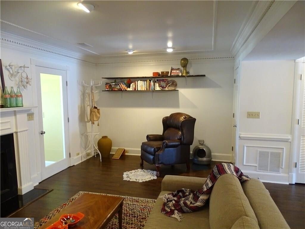 410 Forestgate Court - Photo 10
