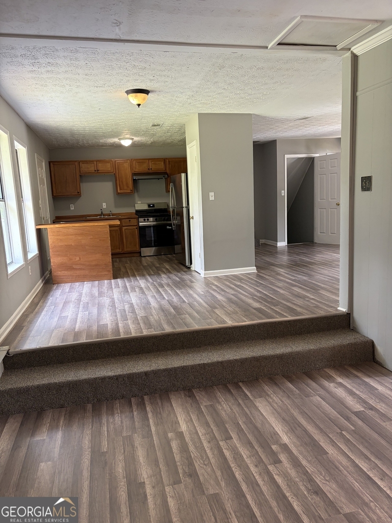 531 Carithers Road - Photo 3