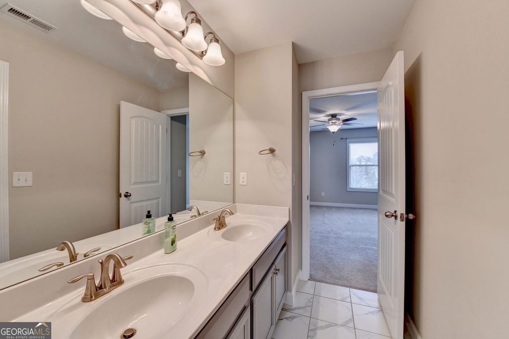 5525 Nesmith Court - Photo 27