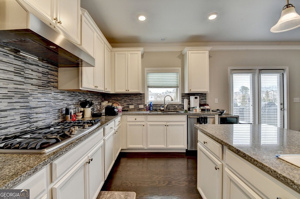 5525 Nesmith Court - Photo 16