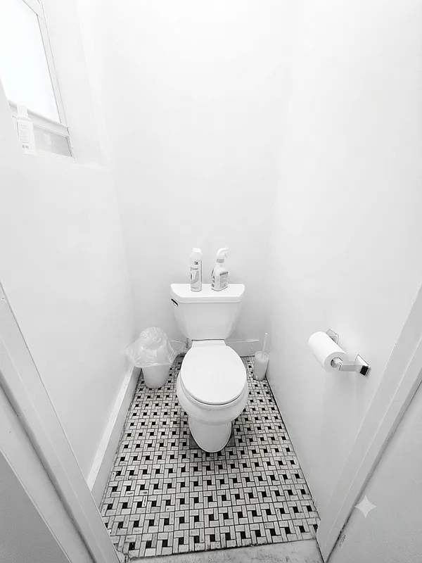 217 East 29th Street - Photo 3