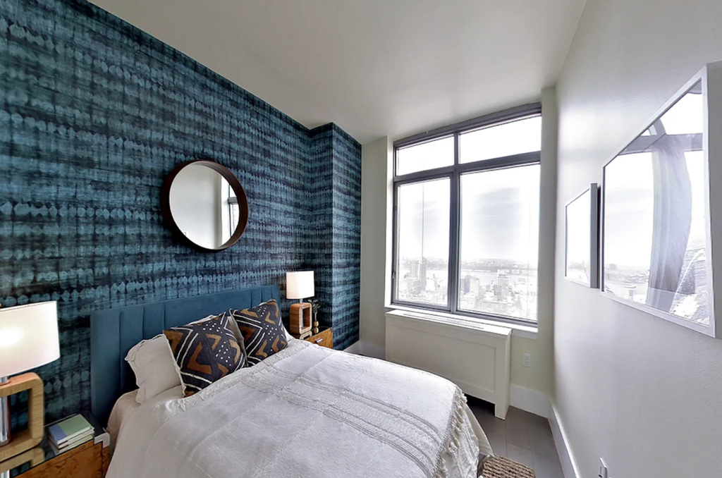 West 47th Street - Photo 1