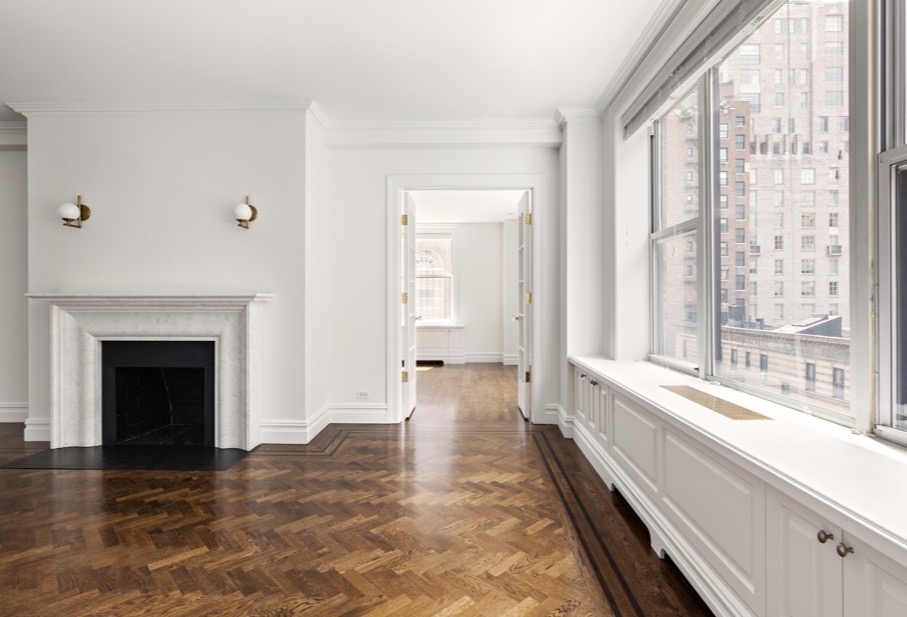 East 80th Street - Photo 2