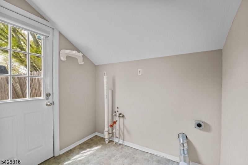 49 Louis Ave - Photo 11