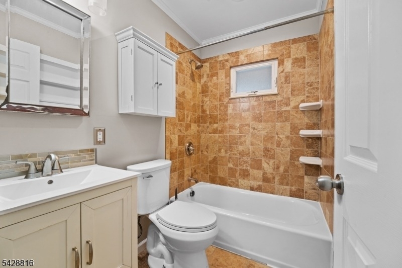 49 Louis Ave - Photo 10