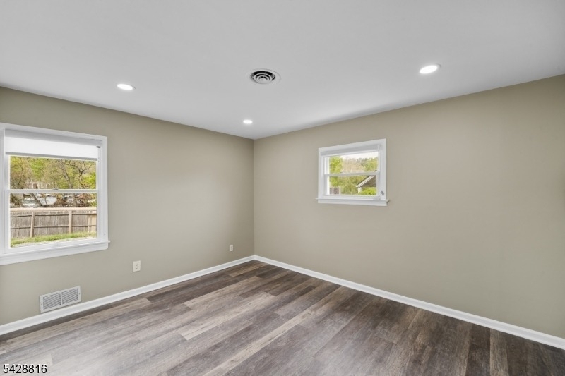 49 Louis Ave - Photo 6