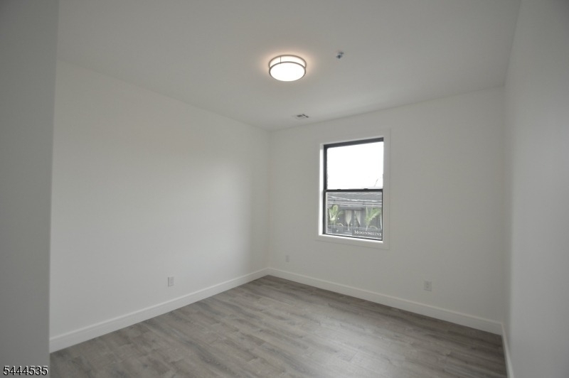 340 Millburn Ave - Photo 14