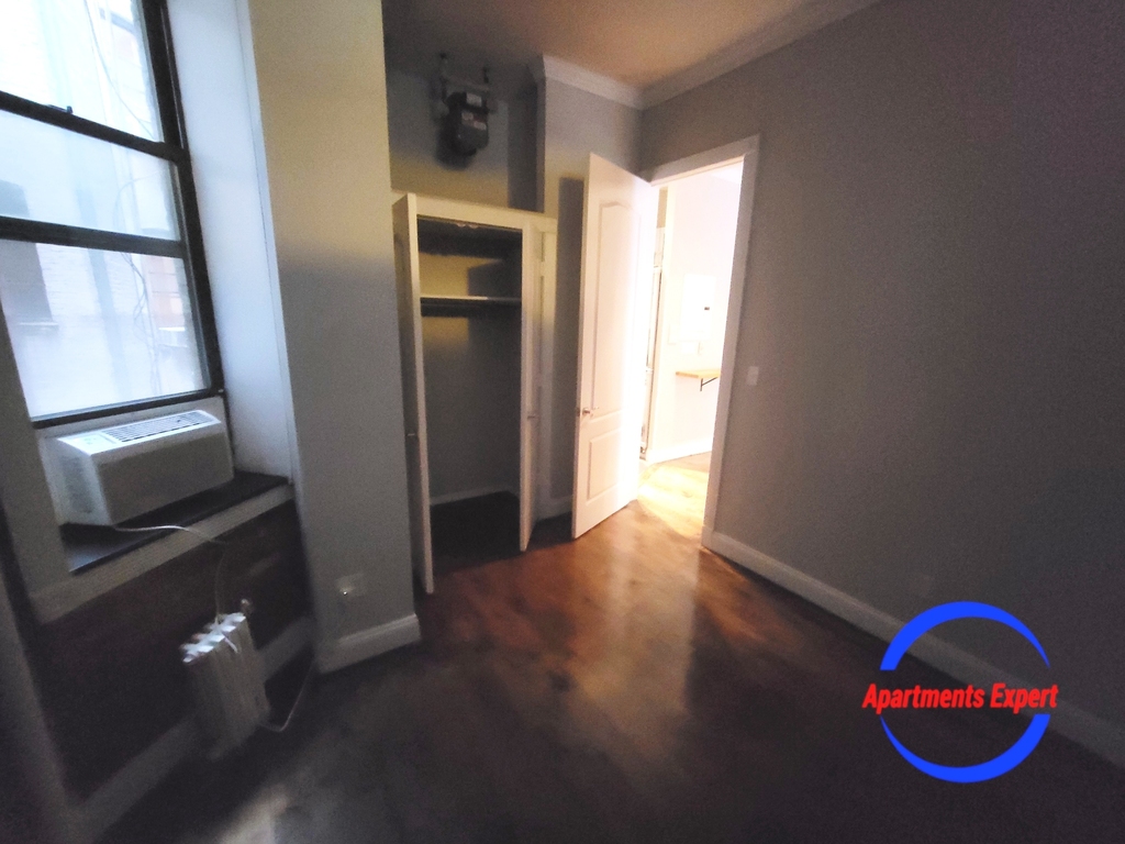 248 Mott Street - Photo 4