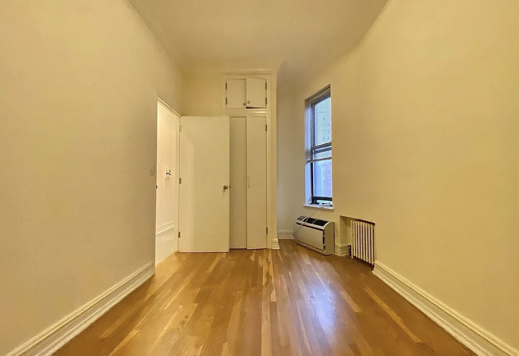 148 West 68th Street - Photo 3