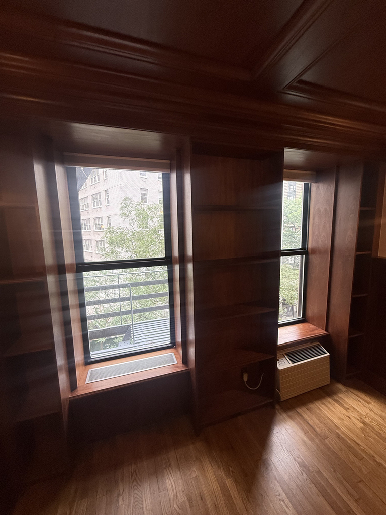 148 West 68th Street - Photo 9
