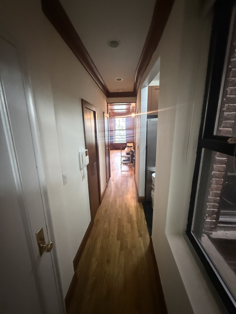 148 West 68th Street - Photo 8