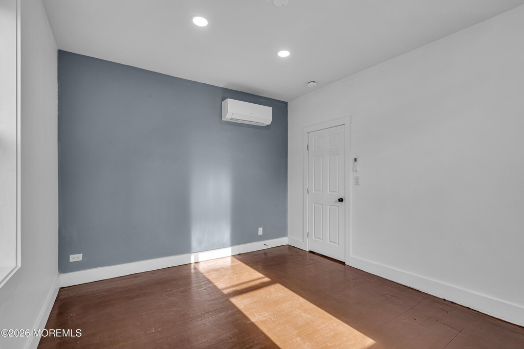 922 4th Avenue - Photo 7
