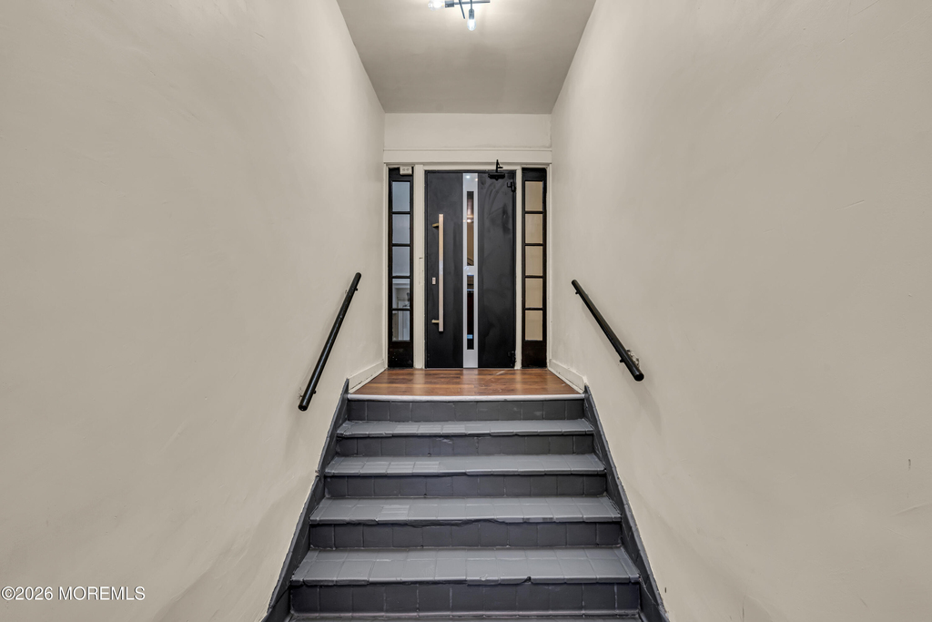922 4th Avenue - Photo 2