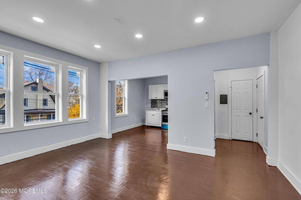 922 4th Avenue - Photo 17