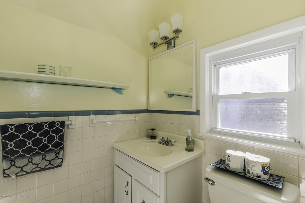42 Central Avenue - Photo 20