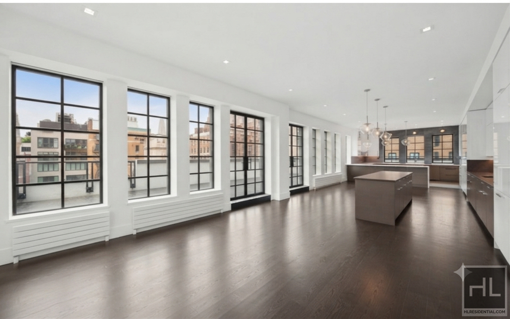 East 80th Street - Photo 1