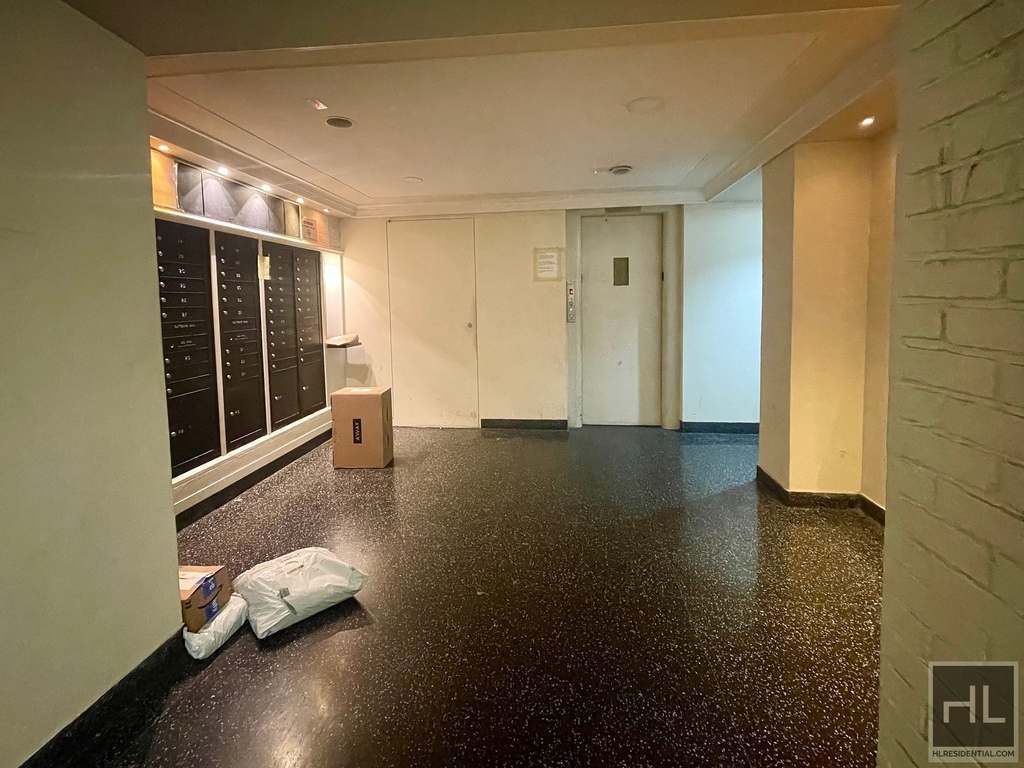 East 36th Street - Photo 6