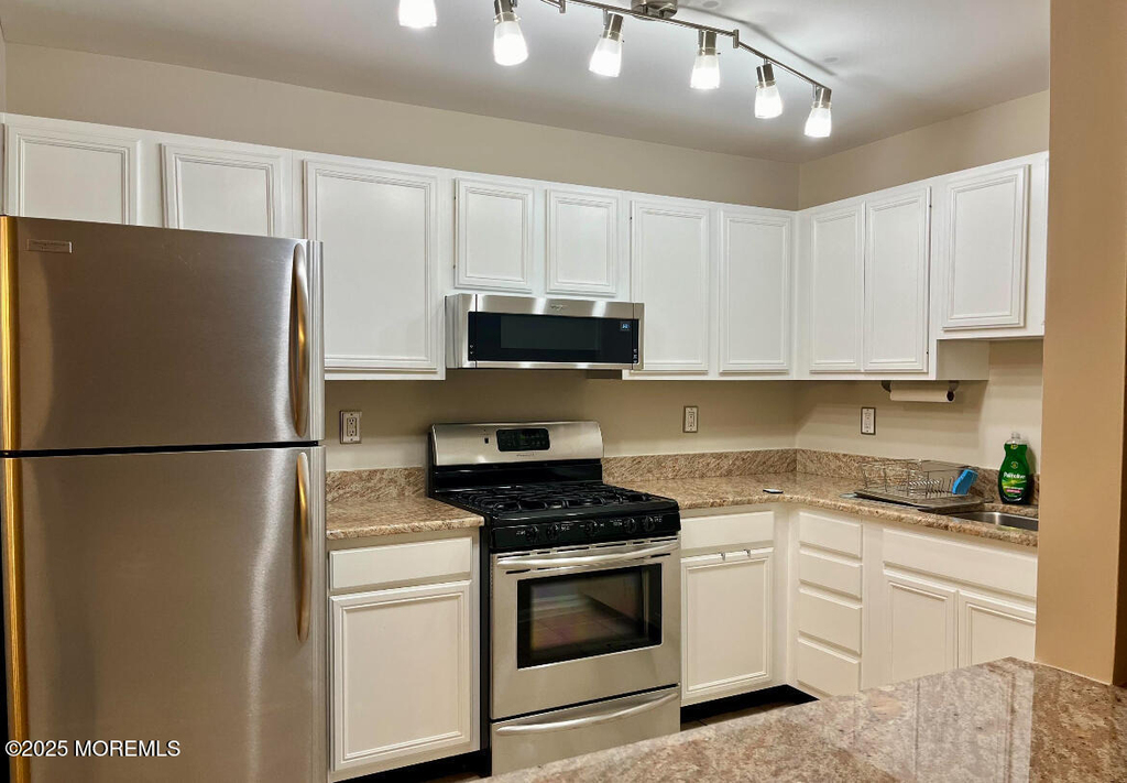 102 Wedgewood Circle - Photo 2