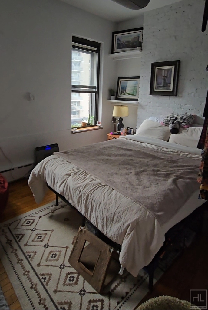 Washington Place - Photo 0