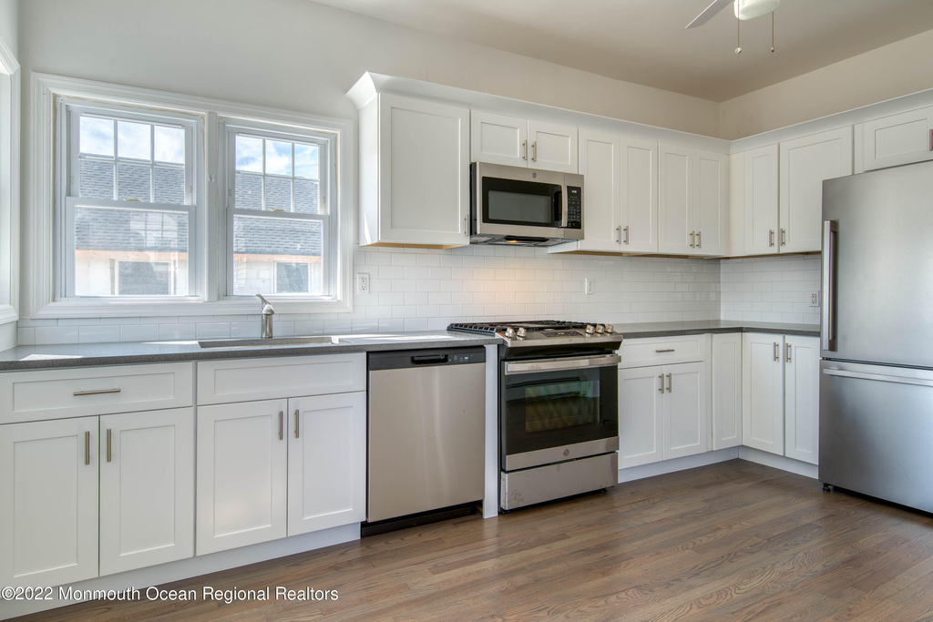 109 E River Road - Photo 6