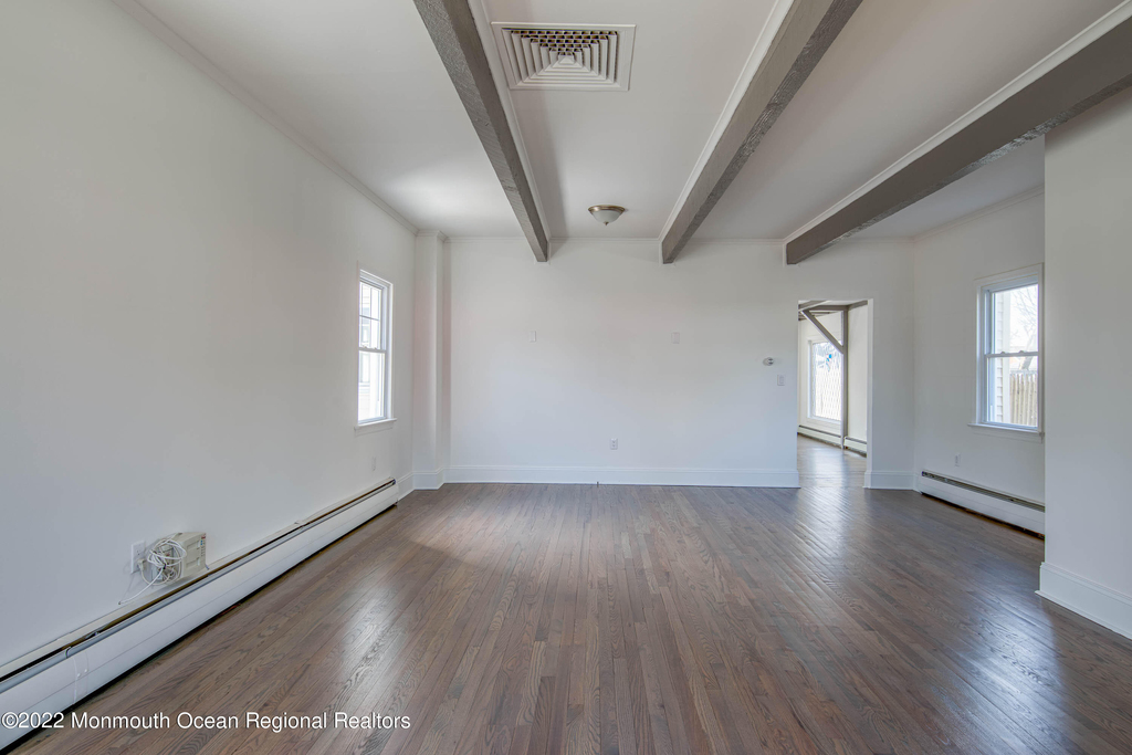 109 E River Road - Photo 5
