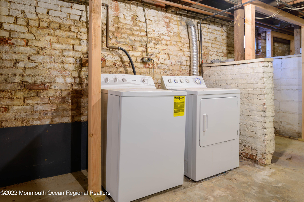 109 E River Road - Photo 24
