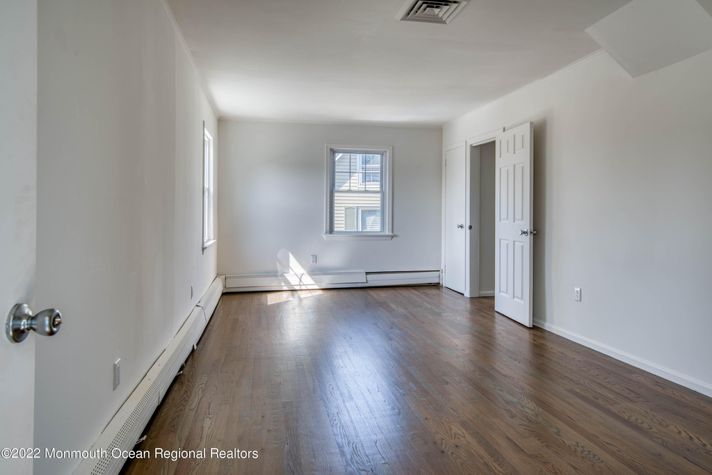 109 E River Road - Photo 14