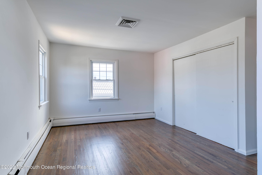 109 E River Road - Photo 19