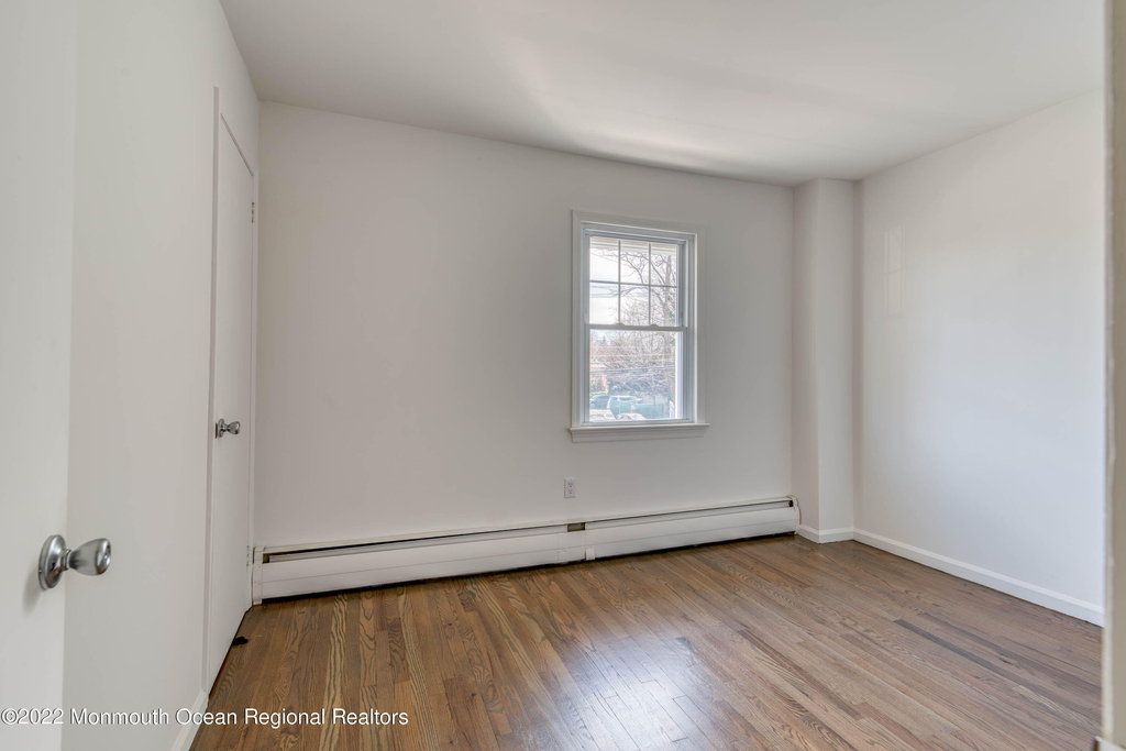 109 E River Road - Photo 22