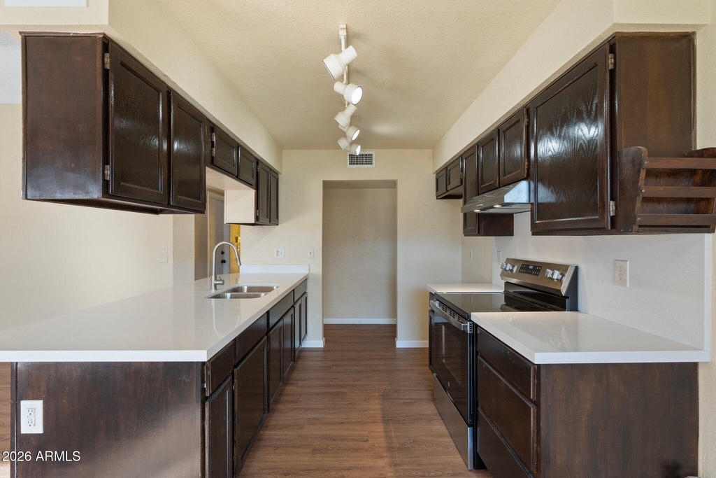 4043 W Sweetwater Avenue - Photo 4