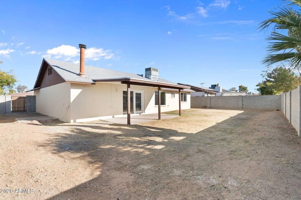 4043 W Sweetwater Avenue - Photo 18