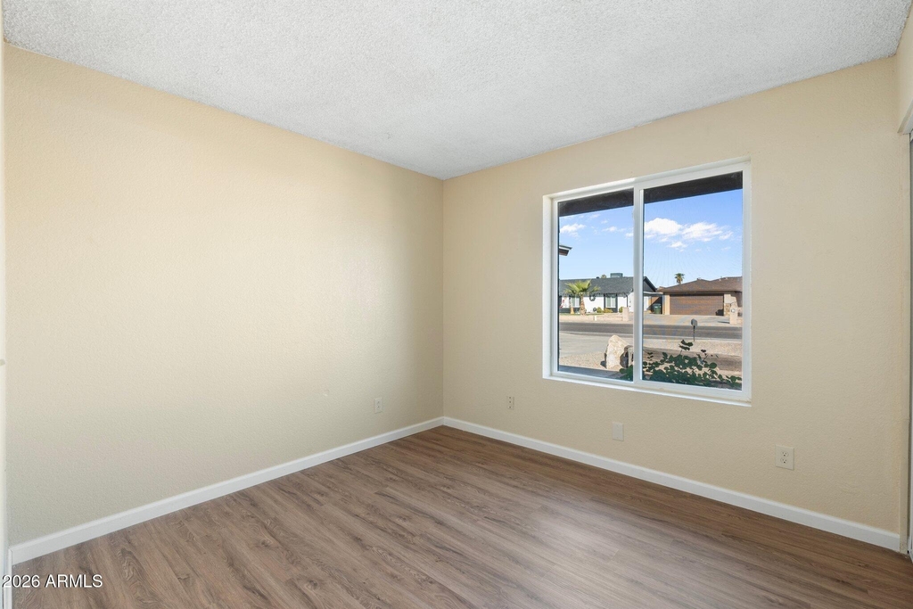4043 W Sweetwater Avenue - Photo 12